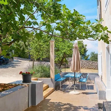 Pino Veli Lošinj