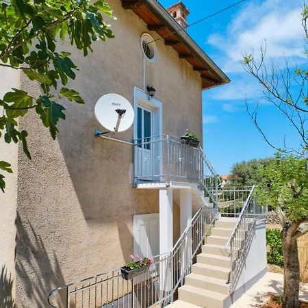 Pino Apartment