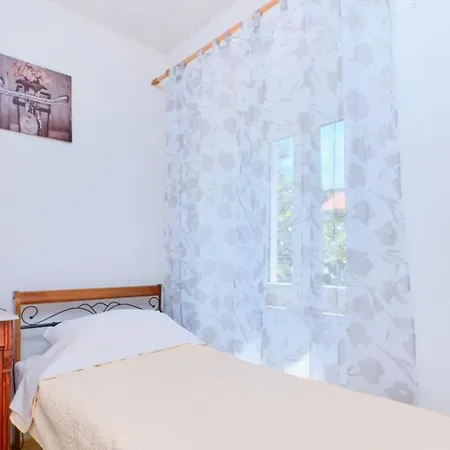 Pino Apartment *